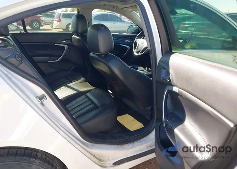 2013 Buick Regal Turbo - Premium 1 from USA, damaged, VIN 2G4GS5EV6D9219062